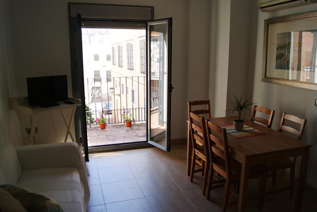 Apartamentos Turisticos La Encarnacion Севилья Экстерьер фото