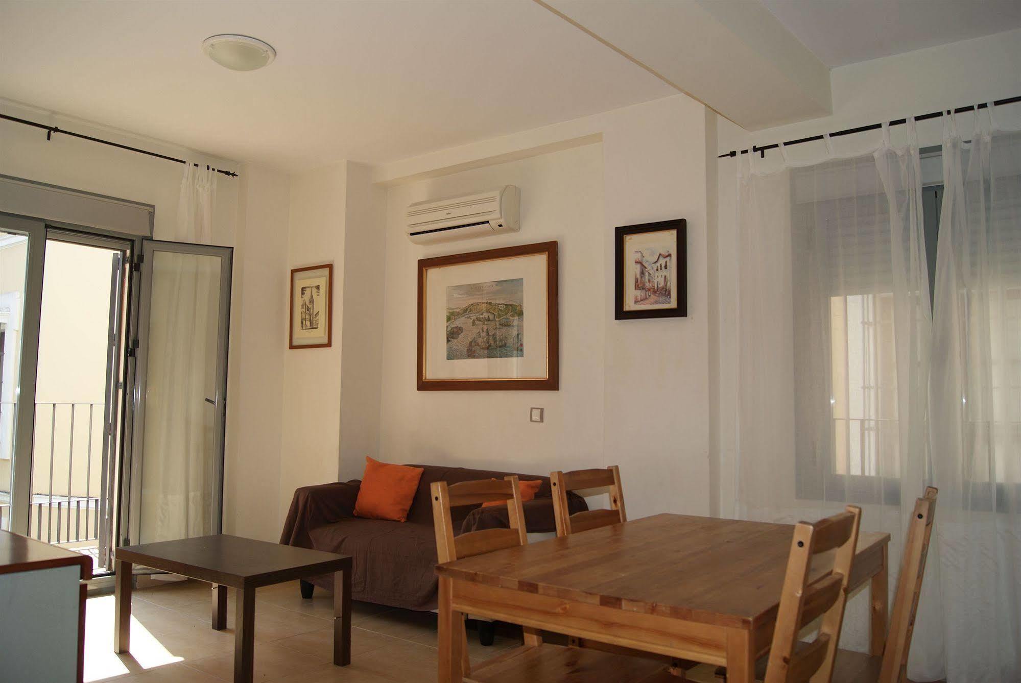 Apartamentos Turisticos La Encarnacion Севилья Экстерьер фото