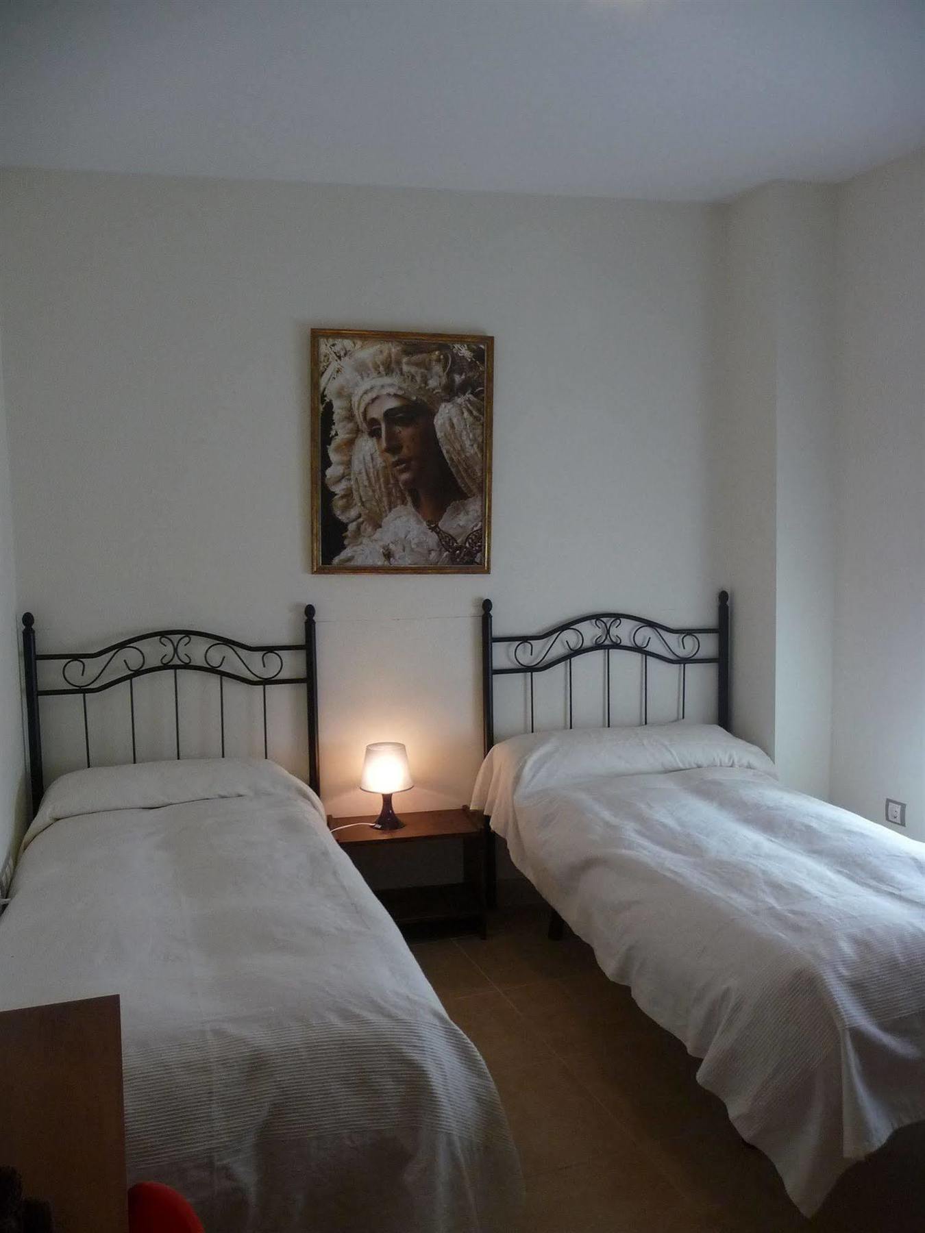 Apartamentos Turisticos La Encarnacion Севилья Экстерьер фото